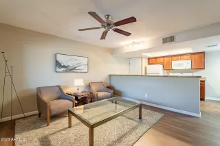 Photo #6: 6526927 Listing
