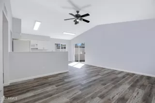 Photo #3: 6527398 Listing