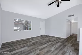 Photo #4: 6527398 Listing