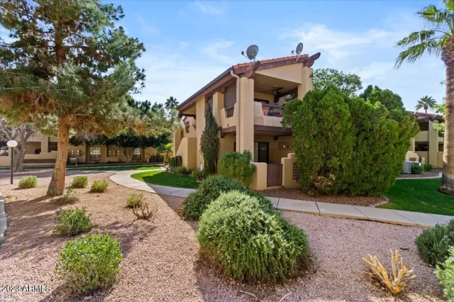 MLS: 6527529 Condo For Sale