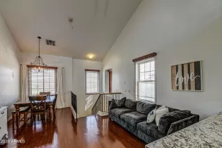 Photo #4: 6527696 Listing