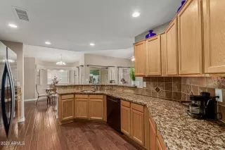 Photo #4: 6527699 Listing