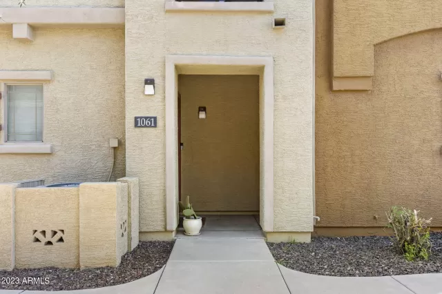 MLS: 6528658 Condo For Sale