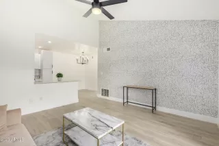 Photo #2: 6528660 Listing 