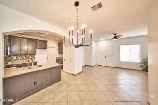 Photo #3: 6528913 Listing 