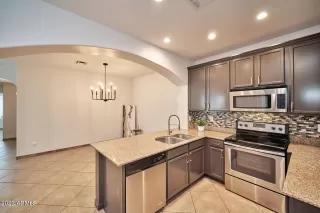 Photo #6: 6528913 Listing 