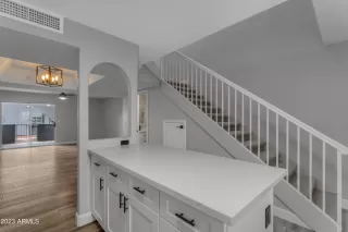 Photo #6: 6529149 Listing