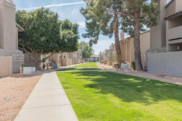 MLS: 6529644 Condo For Sale