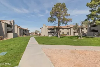 Photo #2: 6529644 Listing