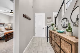 Photo #2: 6529776 Listing