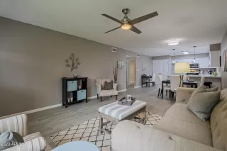 Photo #5: 6529839 Listing