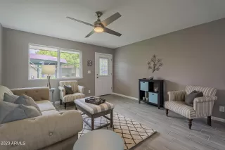 Photo #6: 6529839 Listing