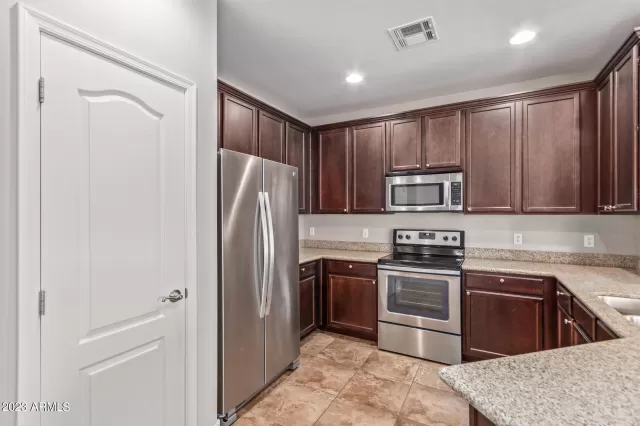 MLS: 6530019 Condo For Sale