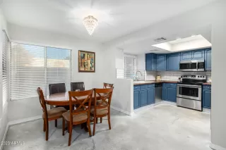 Photo #3: 6530143 Listing