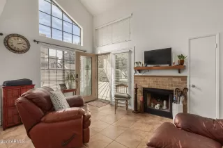 Photo #5: 6530148 Listing