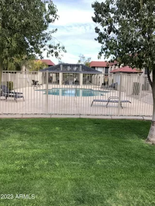 Photo #2: 6530728 Listing 