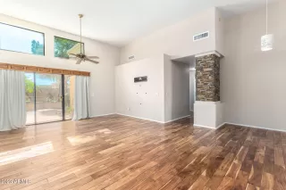 Photo #4: 6530782 Listing 