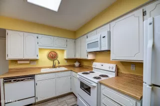 Photo #2: 6530812 Listing