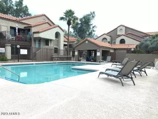 Photo #4: 6530829 Listing