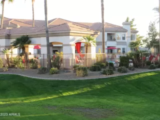 Photo #5: 6530984 Listing