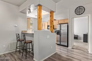 Photo #5: 6531278 Listing