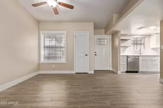 Photo #2: 6531289 Listing