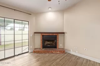 Photo #5: 6531289 Listing