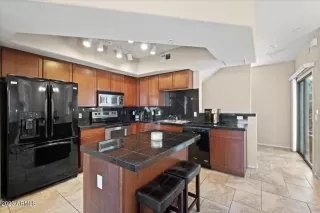 Photo #6: 6531424 Listing