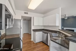 Photo #5: 6531536 Listing