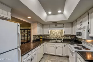 Photo #1: 6531562 Listing 