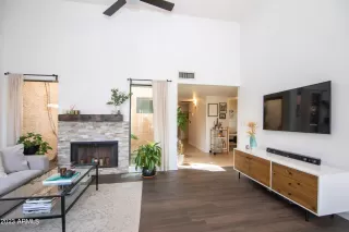 Photo #4: 6531690 Listing