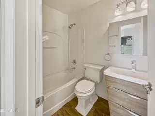 Photo #6: 6531873 Listing 