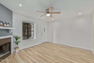 Photo #4: 6531890 Listing