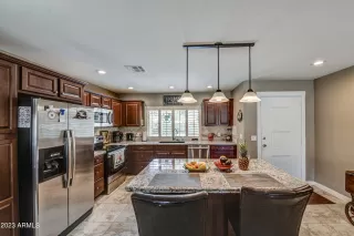 Photo #3: 6531918 Listing