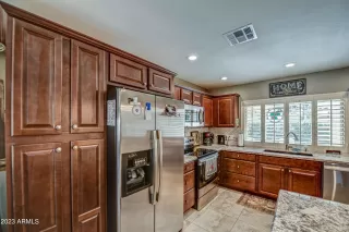 Photo #5: 6531918 Listing