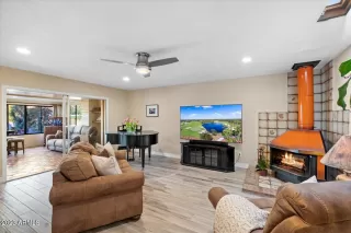 Photo #4: 6532075 Listing