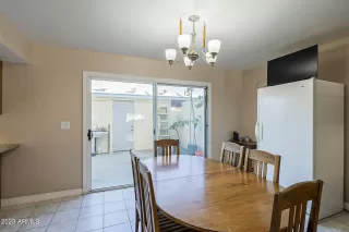 Photo #5: 6532199 Listing