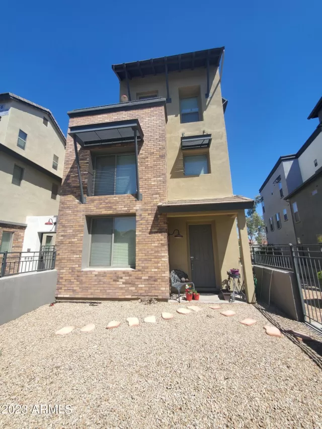 MLS: 6532533 Condo For Sale