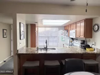 Photo #4: 6532616 Listing