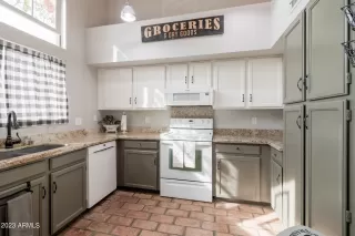 Photo #4: 6532676 Listing