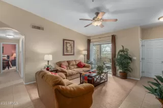 Photo #6: 6532708 Listing