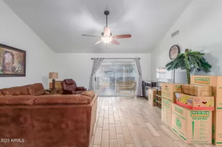 Photo #5: 6532739 Listing