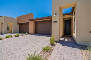 Photo #4: 6532790 Listing