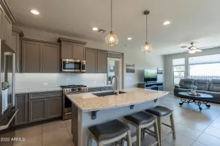 Photo #6: 6532790 Listing