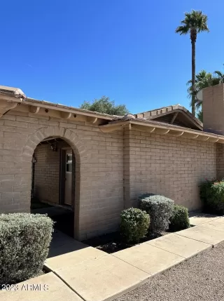 Photo #2: 6533191 Listing