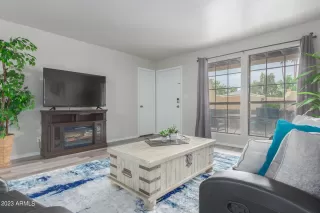 Photo #6: 6533845 Listing 