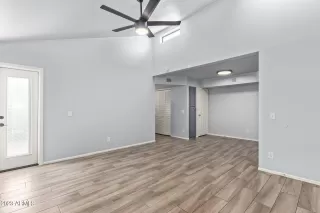 Photo #4: 6533940 Listing