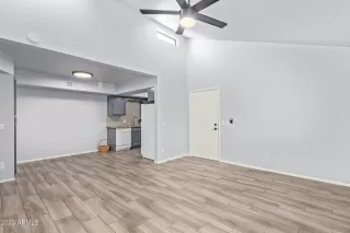 Photo #5: 6533940 Listing