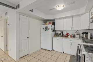 Photo #6: 6533995 Listing