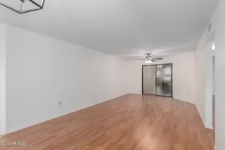 Photo #6: 6534223 Listing